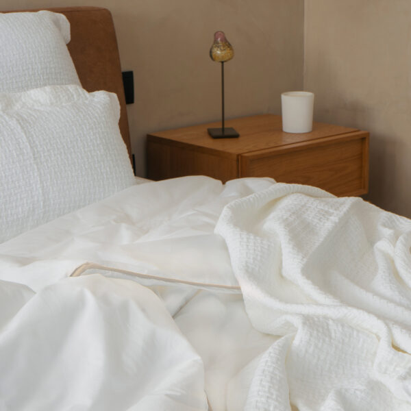 Manta Tapa-pés MENTA em 100% algodão branco