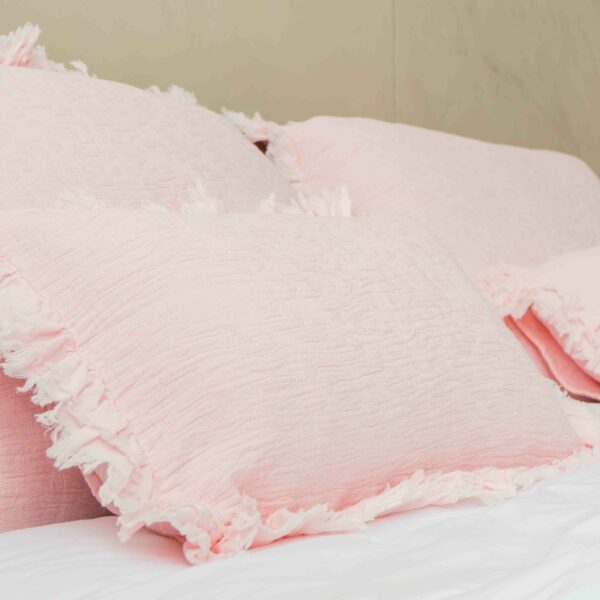 Almofada SALVA em 100% algodão e folho em algodão gaze rosa